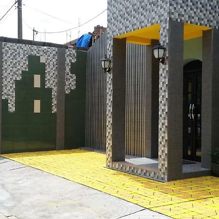 Isro Guesthouse Syariah Kepanjen Zewnętrze zdjęcie