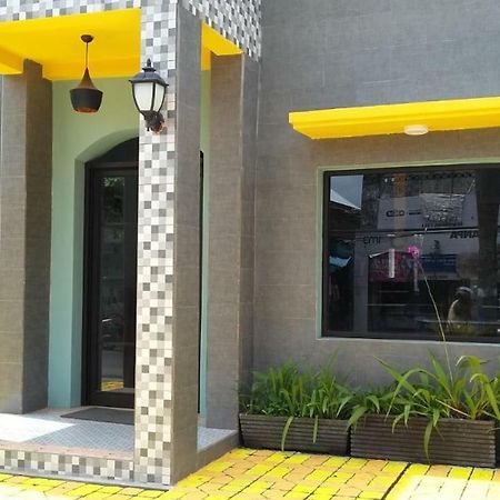 Isro Guesthouse Syariah Kepanjen Zewnętrze zdjęcie